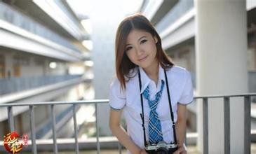 daftar situs poker idn terpercaya Selama dua bulan, siswa SMA Akio (Suzuka Oji) memimpikan gadis cantik yang sama setiap malam